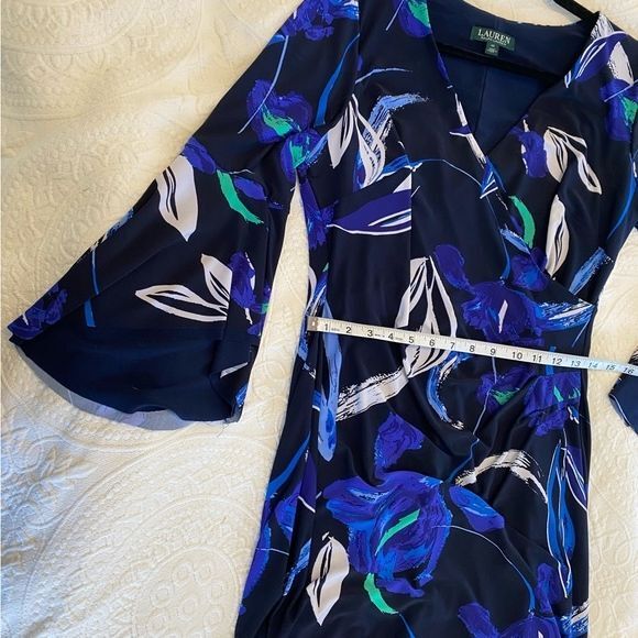 Lauren Ralph Lauren size 10 Blue Abstract Floral Bell Sleeve Faux Wrap Dress - Picture 8 of 14